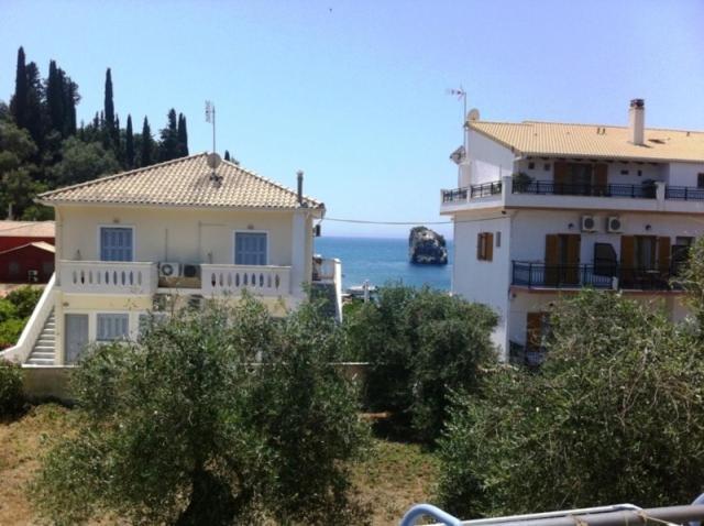 Sideris Lambros Apartment *